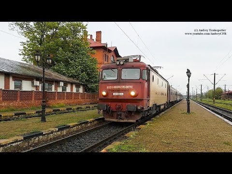 Trenuri dimineața prin ploaie in Suceava / Trains in Suceava