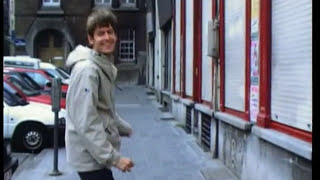 Pavement - Spit On A Stranger (Official Video)