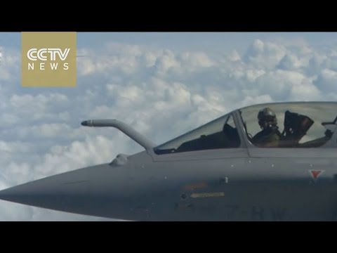 Fighting ISIL: French jets take off from air carrier