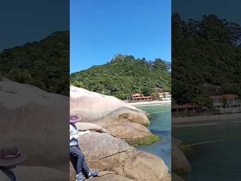 Pedra da Ilhota de Canto Grande - Bombinhas - Santa Catarina - Brasil #bombinhas #santacatarina