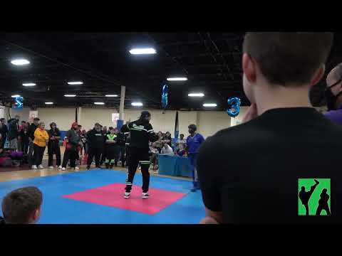 Peter Davenport vs Anthony Yadao