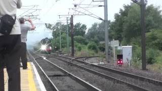 preview picture of video '**RAILTOUR** 60163 'Tornado' through Northallerton with 'The Elizebethen''