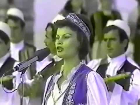 FFGJ 1983 Fiknete Hoxha Valle Dritash per fitore