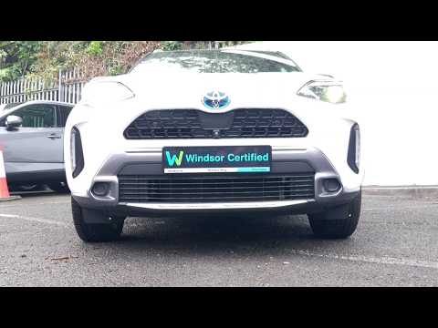 Toyota Yaris Cross Hybrid Adventure - Image 2