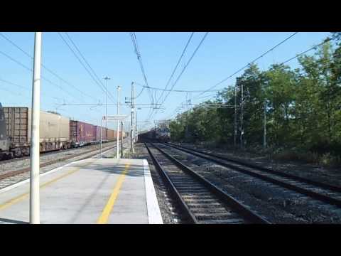 E655.413 sul MRS 51351 Lecco Maggianico - Maddaloni Marcianise, in transito a Pomezia