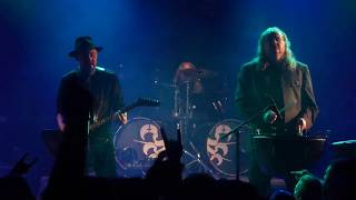 Master's Hammer - Útok