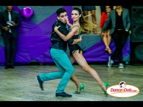 Baile de Lançamento SAMBAMANIACOS 2014 - Felipe Brito e Patrícia Azeredo