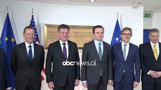 Escobar për mediat serbe, ua bën të qartë për Kosovën | ABC News Albania