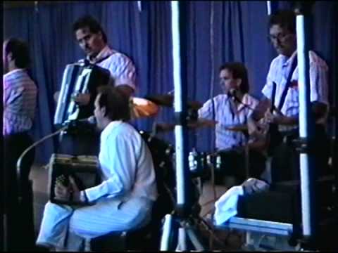 The Dynatones - Don't Fight Girls Polka