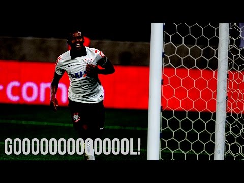 Elias marca o segundo gol do Corinthians e empata a partida