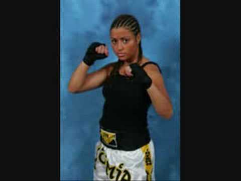 Darryl Ft. Ali - B, Soumia & Rio - Eejeejo