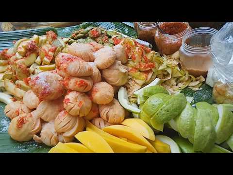 Breakfast, Snacks, And Fresh Food In Phnom Penh - Cambodian Street Food View In The City -Asian Food