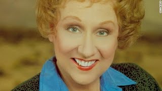 THE DEATH OF JEAN STAPLETON