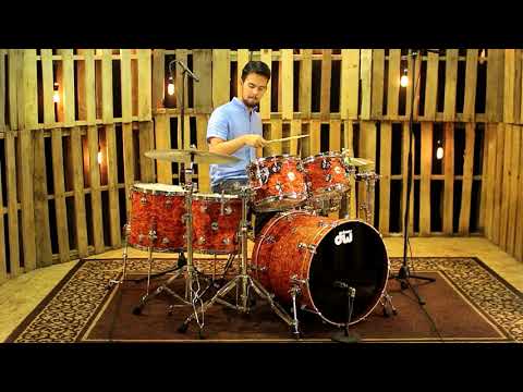 DW Collector's Amber Swirl With Chrome Hardware