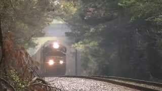 preview picture of video 'Norfolk Southern 288 NB w/ SD70M + Warbonnet! Powder Springs,Ga 04-12-2014©'
