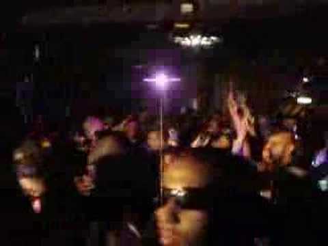 TS7 ft TDOT - Raise ur GLasses