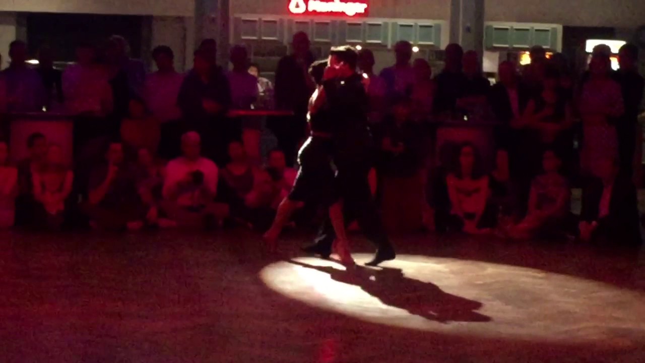 Jonathan Saavedra y Clarisa Aragon 1/4