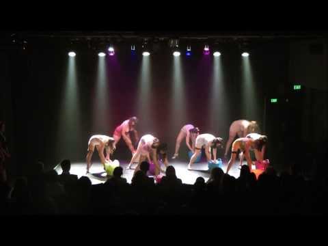 The Suburbs Neo Reverse Striptease Burlesque Routine: Bombshell Burlesque and Beauty Academy