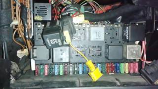 Seta do carro não funciona!? Verifique os Relês