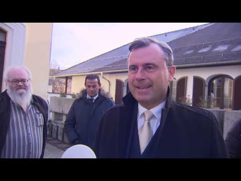 Norbert Hofer geht wählen - Bundespräsidenten-Stichwahl 4.12.2016