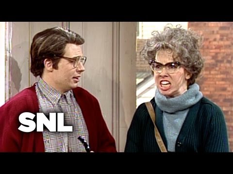 Flippy, the Flipping Chihuahua - Saturday Night Live