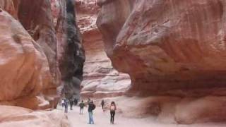 preview picture of video 'The Ancient City of Petra'