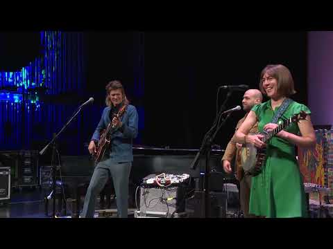 Maya De Vitry - Dream in Blue (LIVE on Mountain Stage)