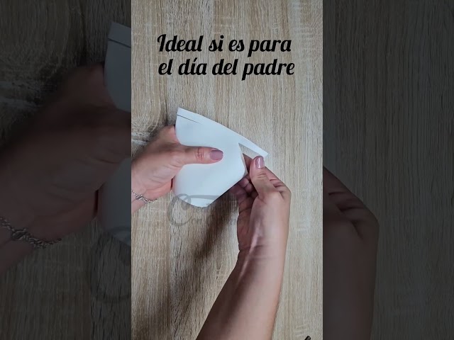Vídeo relacionado con Tengo dos títulos Papá y Abuelo Regalo día del padre Camiseta