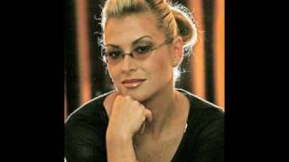 Anastacia - All around the world (Lisa Stansfield's cover) live