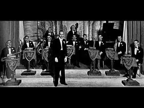 Roy Fox "The Whispering Cornetist" with his Montmartre Orchestra - When I See My Sugar (1929)