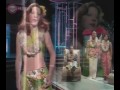 "WALK IN LOVE" MANHATTAN TRANSFER  T.V. SONG BY JOHN KLEMMER-DAVIOD BATTEAU