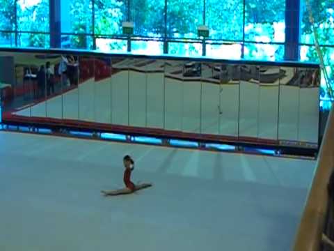 Hsim Yi on Floor - RGA Inter-Club Friendly 2010.MOD