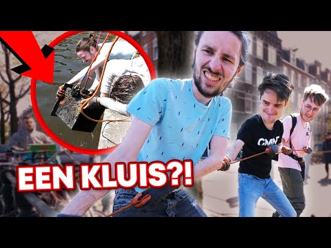 MAGNET FISHING with the MAKKERS in AMSTERDAM (sick catch)