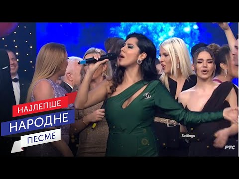 Učinilo vreme svoje/Tri poljupca za sreću/A tebe nema/ Novogodišnji program RTS Studio 8 2023 (Live)