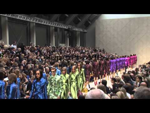 Burberry Prorsum: London Fashion Week Spring/Summer 2013 ...
