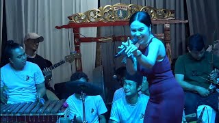 Download lagu ELSA SYAFITRI - MATAHARIKU LIVE GAMBANG KROMONG SUBUR JAYA mp3 Download lagu ELSA SYAFITRI - MATAHARIKU LIVE GAMBANG KROMONG SUBUR JAYA mp3