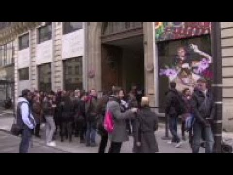 Belgian designer Veronique Branquinho unveils fluid fall-winter collection