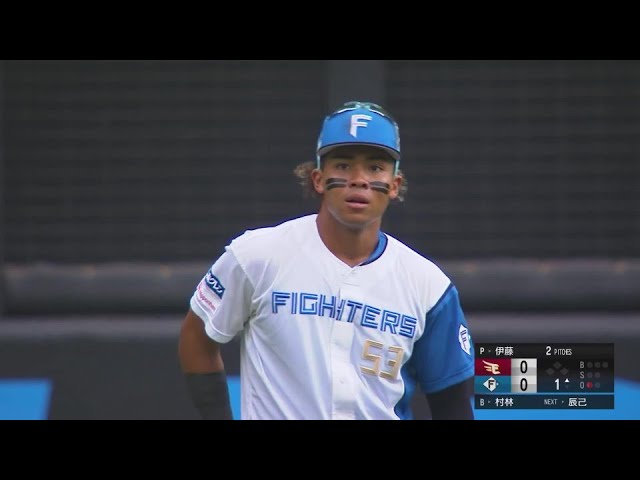【1回表】レフト前への当たりをスライティングキャッチ!! ファイターズ・水谷瞬の好プレー!!  2024年6月22日 北海道日本ハムファイターズ 対 東北楽天ゴールデンイーグルス