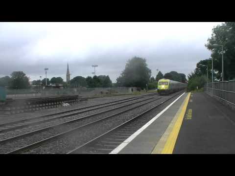 Irish Rail 201 loco 222 + mk4 set 4008 passes Kildare going to Dublin Heuston
