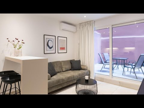Voda Luxury Residence #801 - Acropolis View Rooftop | Athens, Greece | Hotel Review 🏩