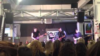 Drowners - Well People Will Talk (Live at Rough Trade)