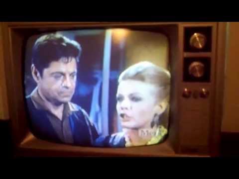 Vintage Zenith color tv 23XC38