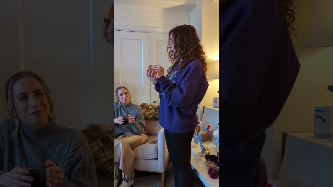 how to host a favorite things party 🎄🎀🎁