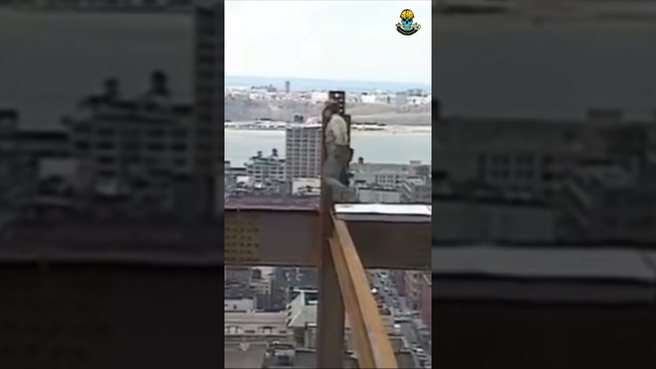 Joe Rogan Appreciating Ironworker Albert Stalk.