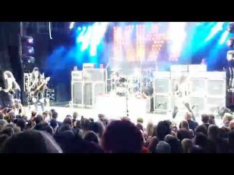 KISS Kruise V 2015 Night One  -  Parasite