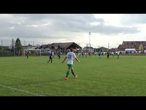 GOSiR Rzezawa - LKS Poręba 3:4