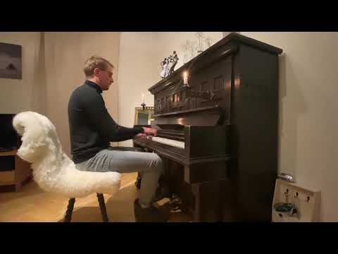 Crazy Boogie Woogie Solo on old Piano
