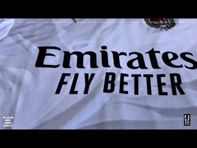 Vídeo relacionado con A.C. Milan - Camiseta de Entrenamiento con Cremallera 1/4, Sudadera Carrera de Entrenamiento, Temporada 2025/2026, Producto Oficial, Adulto, Negro, XXL