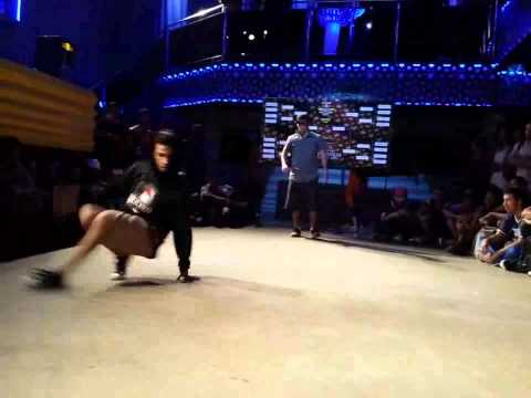 Muxibinha(DF Zulu) vs Rato(Evolution Kingz)- BC One Cypher Goiânia City 2014