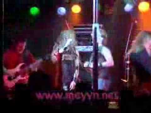 Meyvn - Battery (Metallica cover)